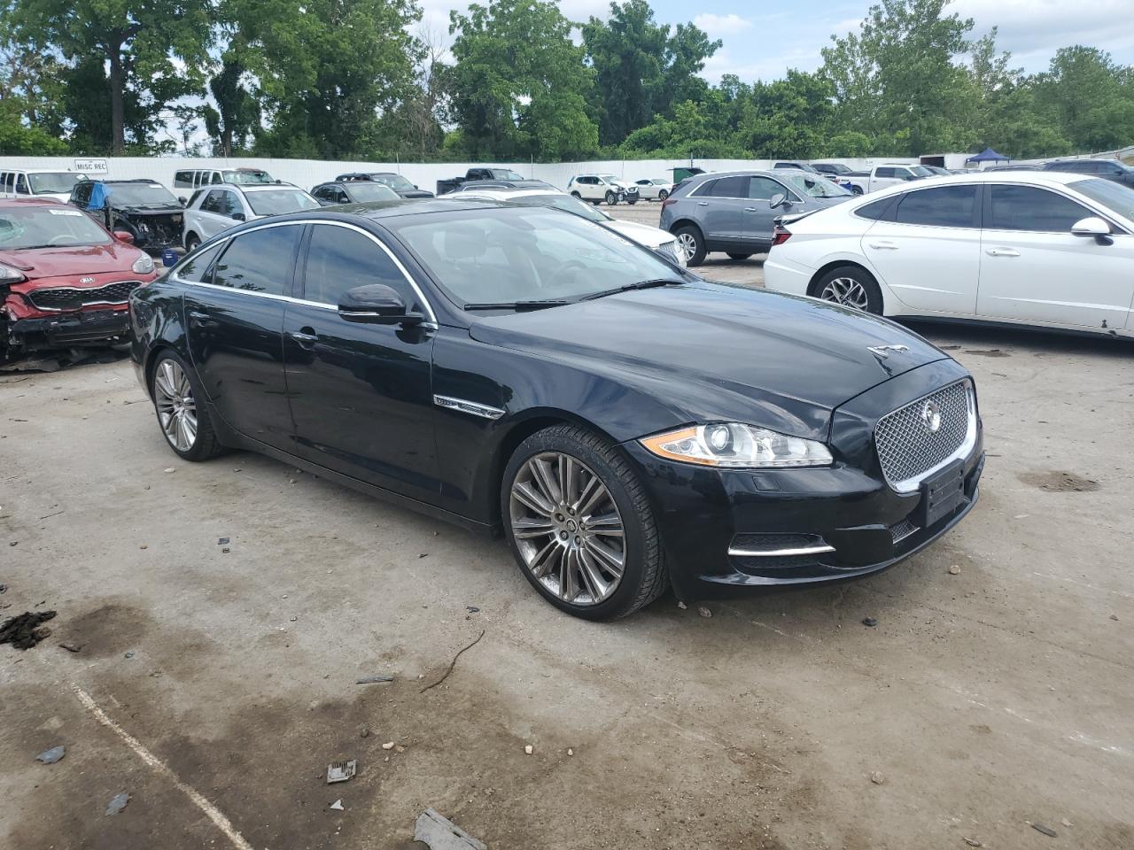2011 JAGUAR Xj-Series