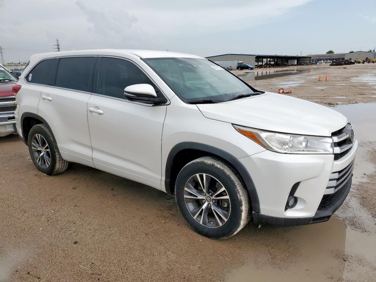 2018 TOYOTA HIGHLANDER