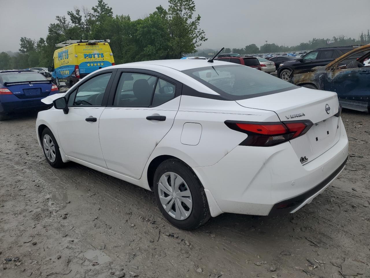 2024 NISSAN VERSA