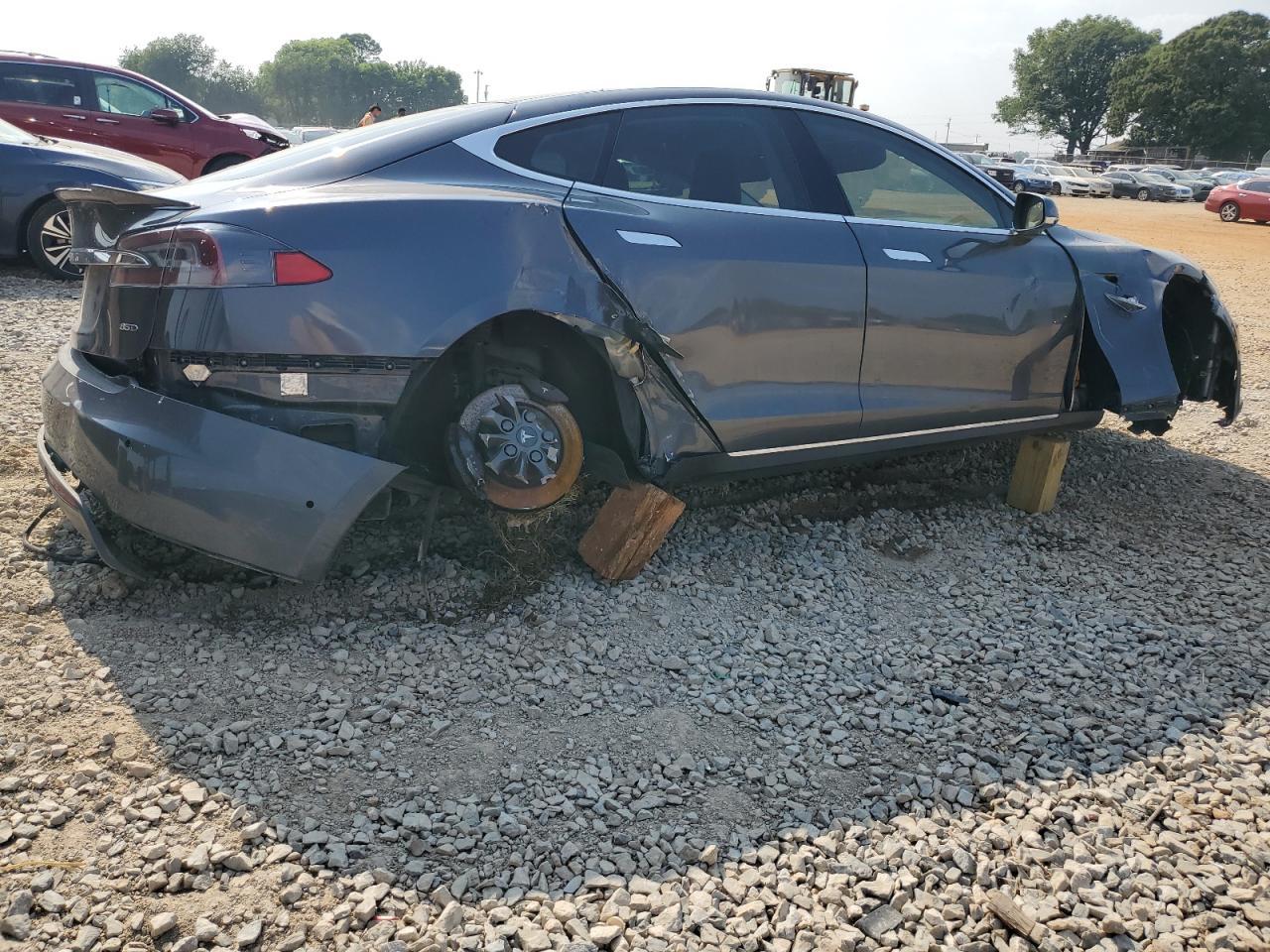 2015 TESLA MODEL S