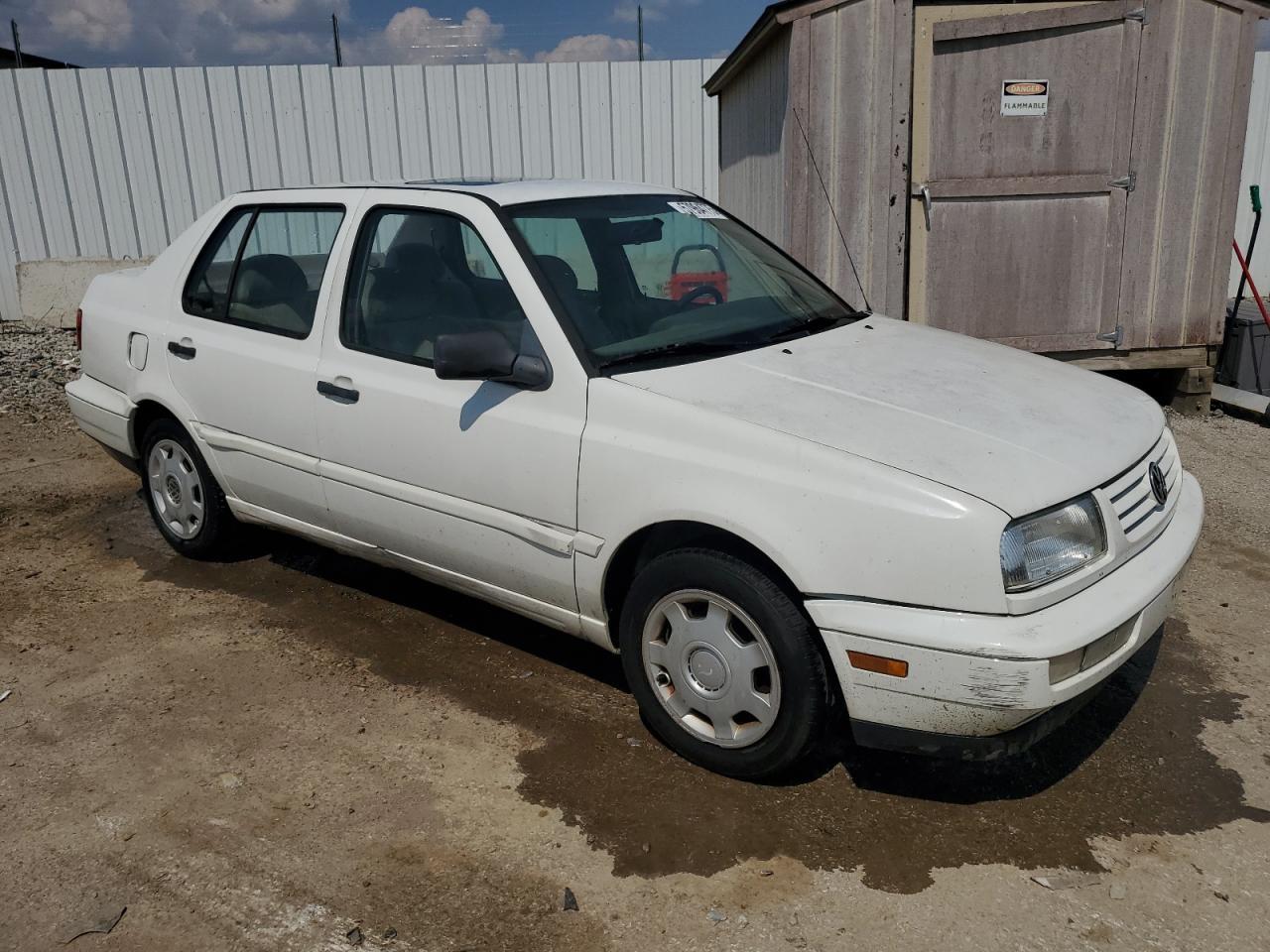 1998 VOLKSWAGEN JETTA