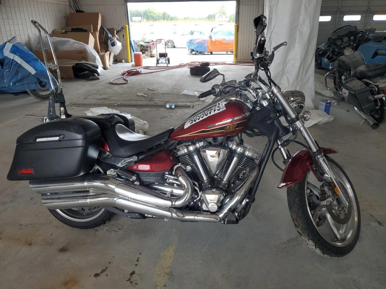 2015 YAMAHA XV1900