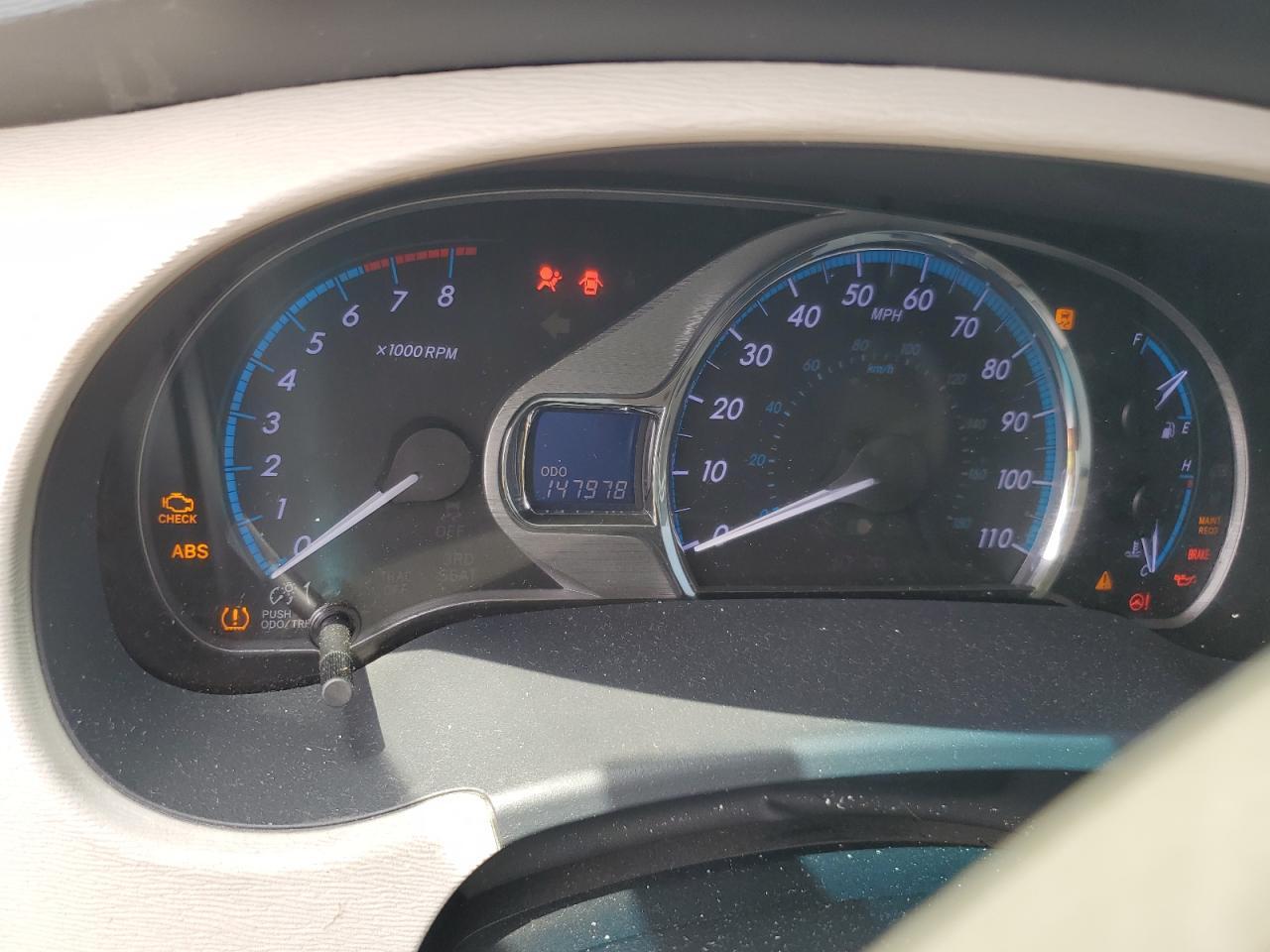 2012 TOYOTA SIENNA