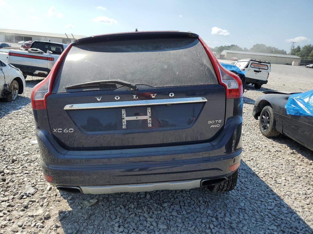 2016 VOLVO XC60