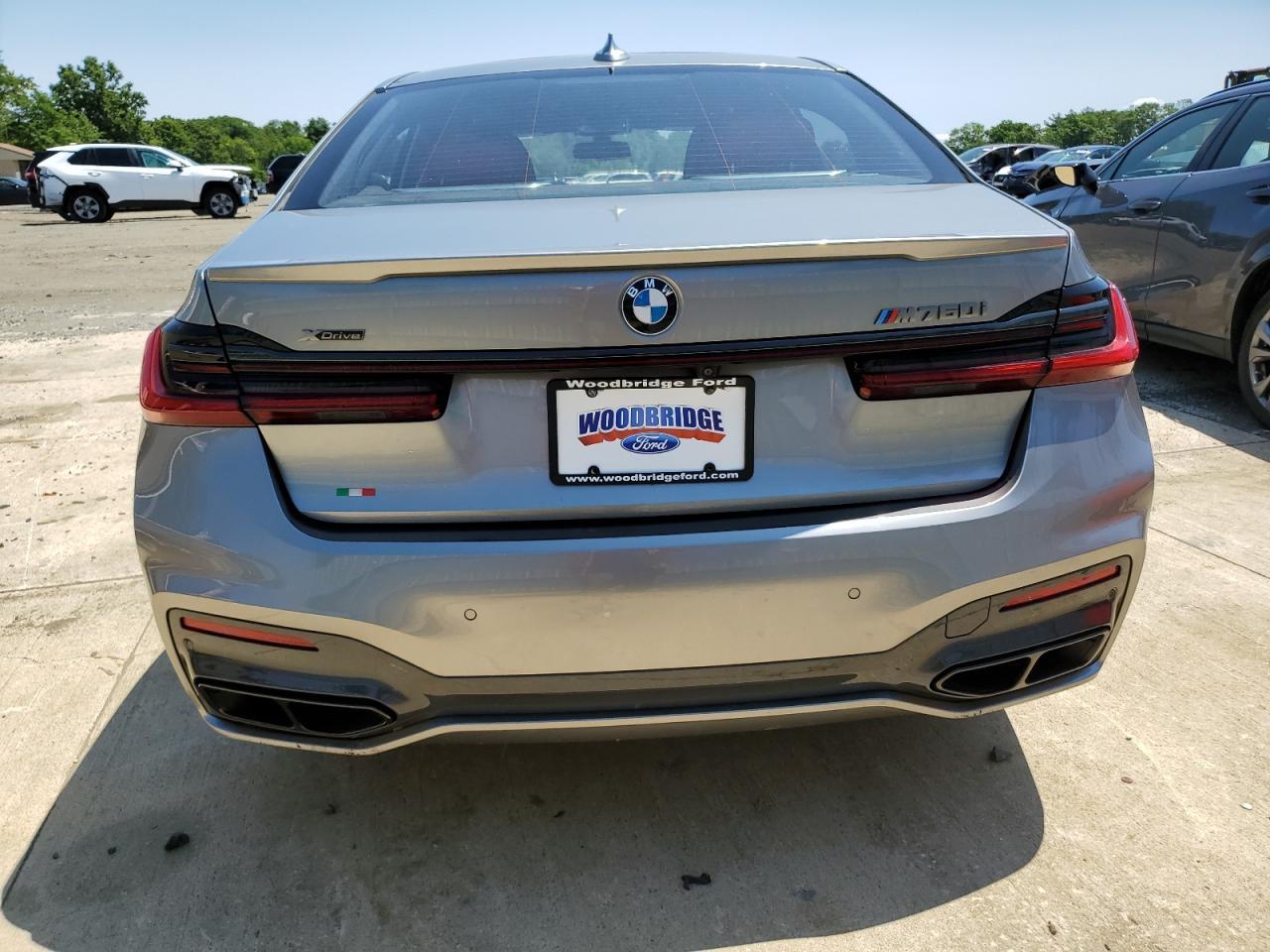 2020 BMW M7