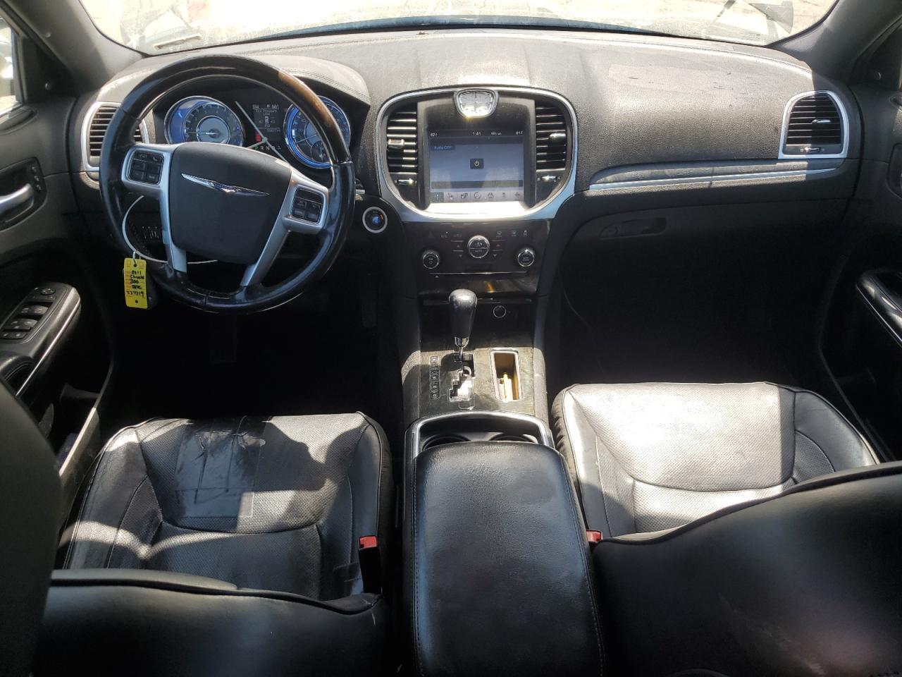 2011 CHRYSLER 300