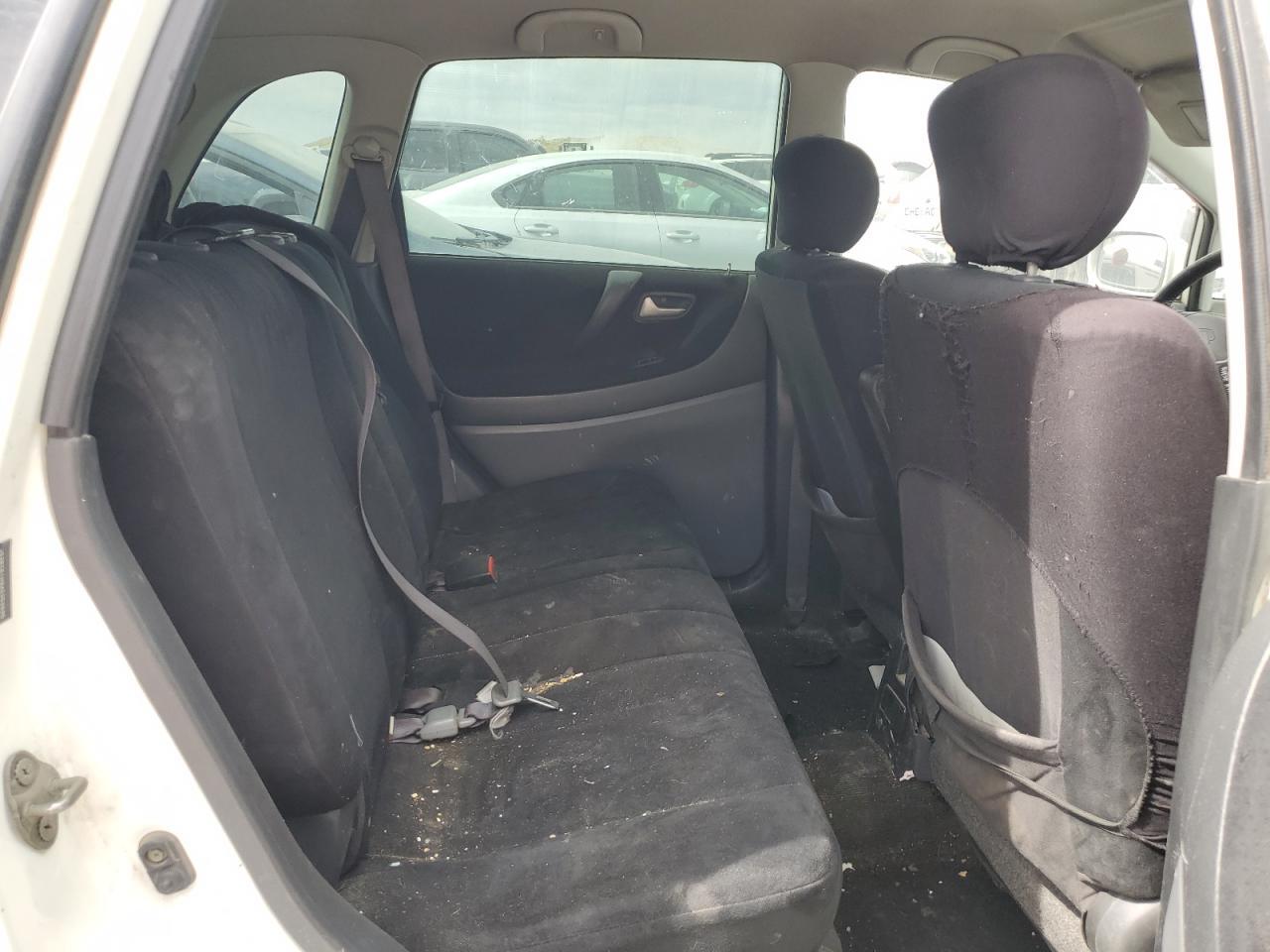 2004 SUZUKI Aerio