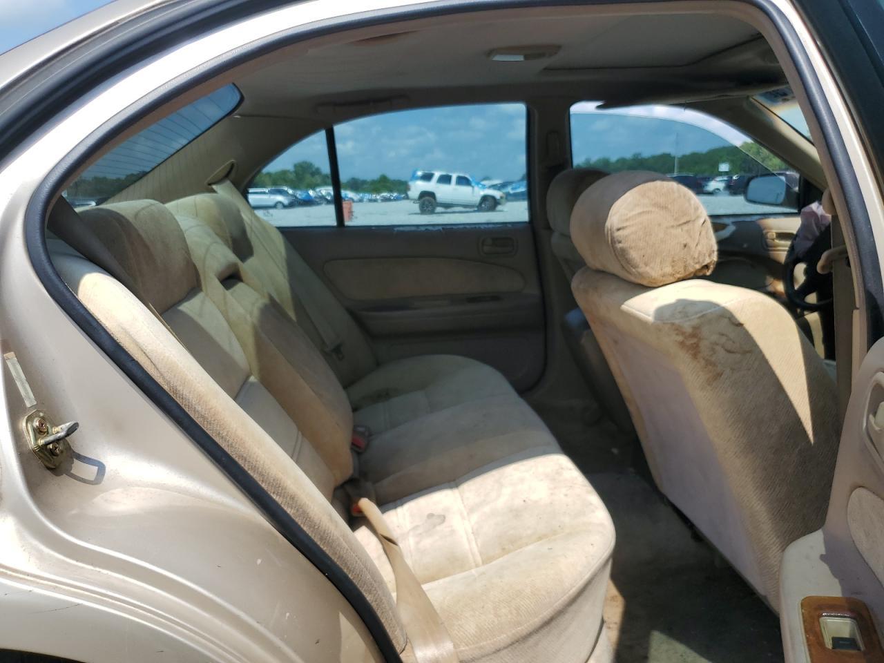 1998 NISSAN Maxima