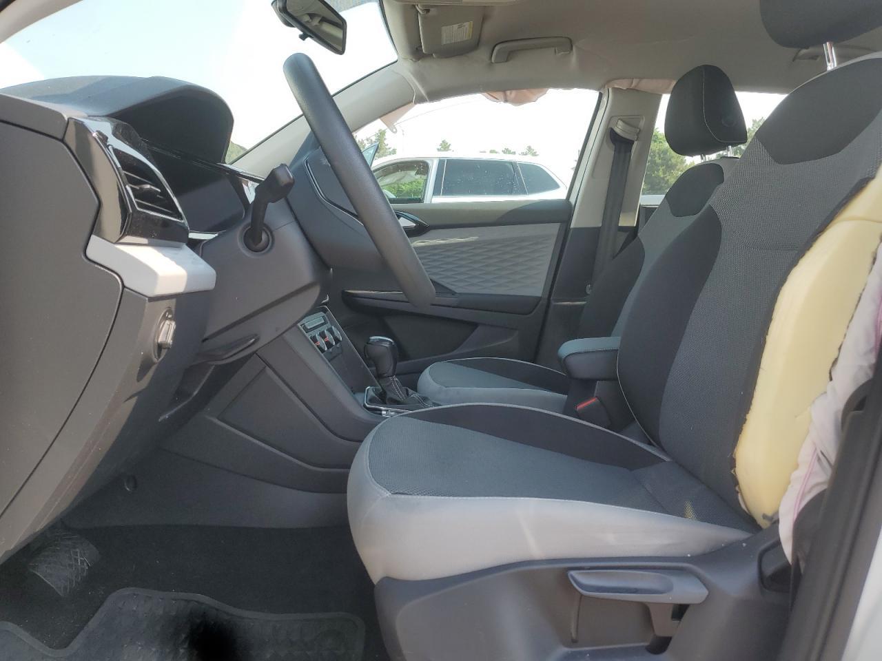 2022 VOLKSWAGEN Taos