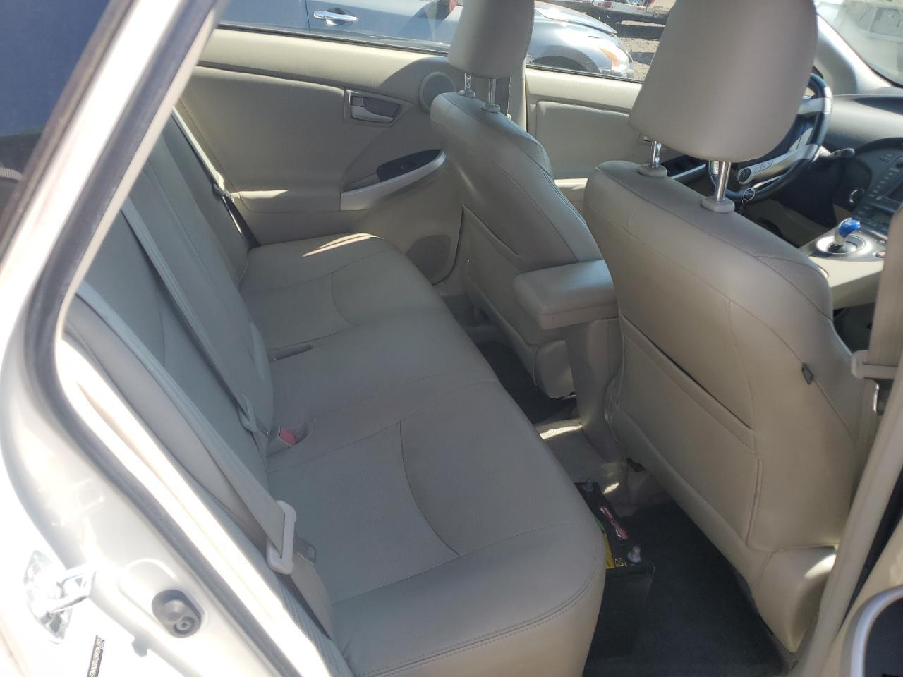 2011 TOYOTA PRIUS
