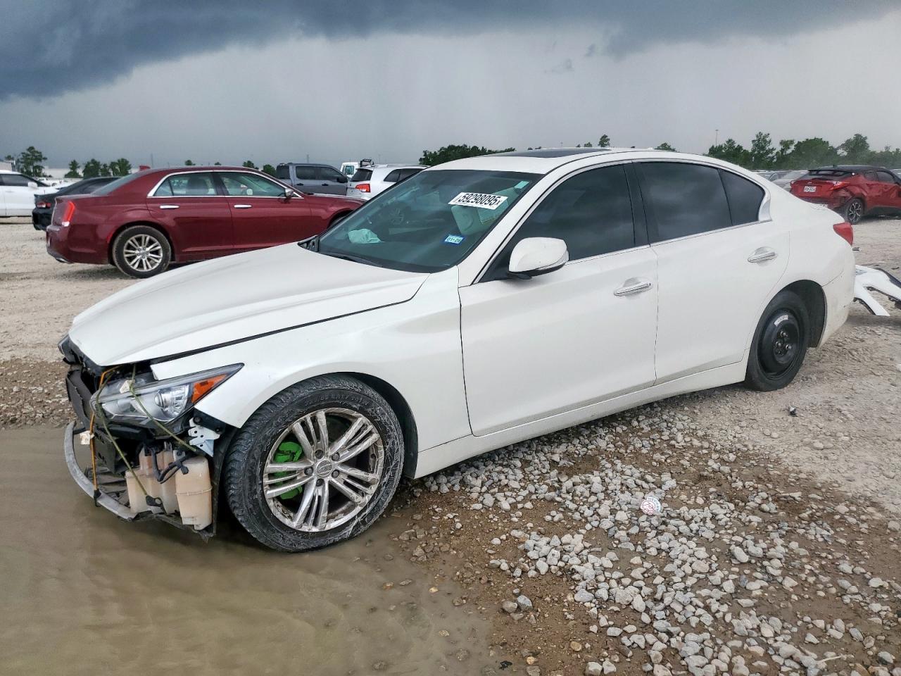 2015 INFINITI Q50