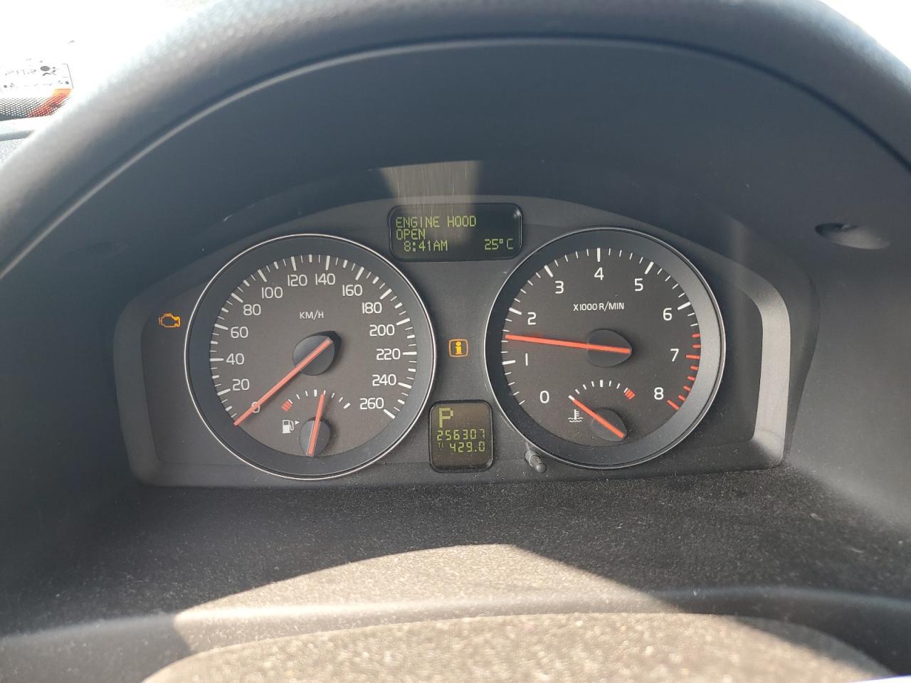 2011 VOLVO C30