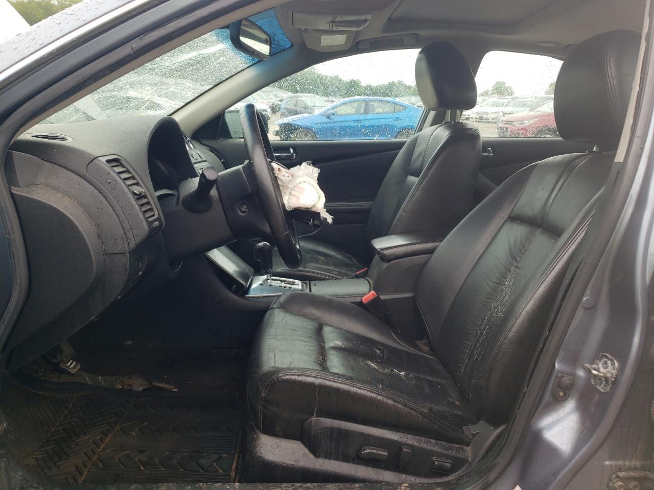 2010 NISSAN ALTIMA