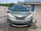 2011 TOYOTA SIENNA