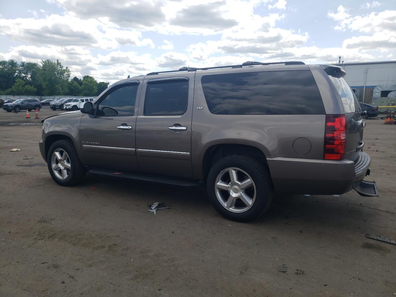 2011 CHEVROLET Suburban