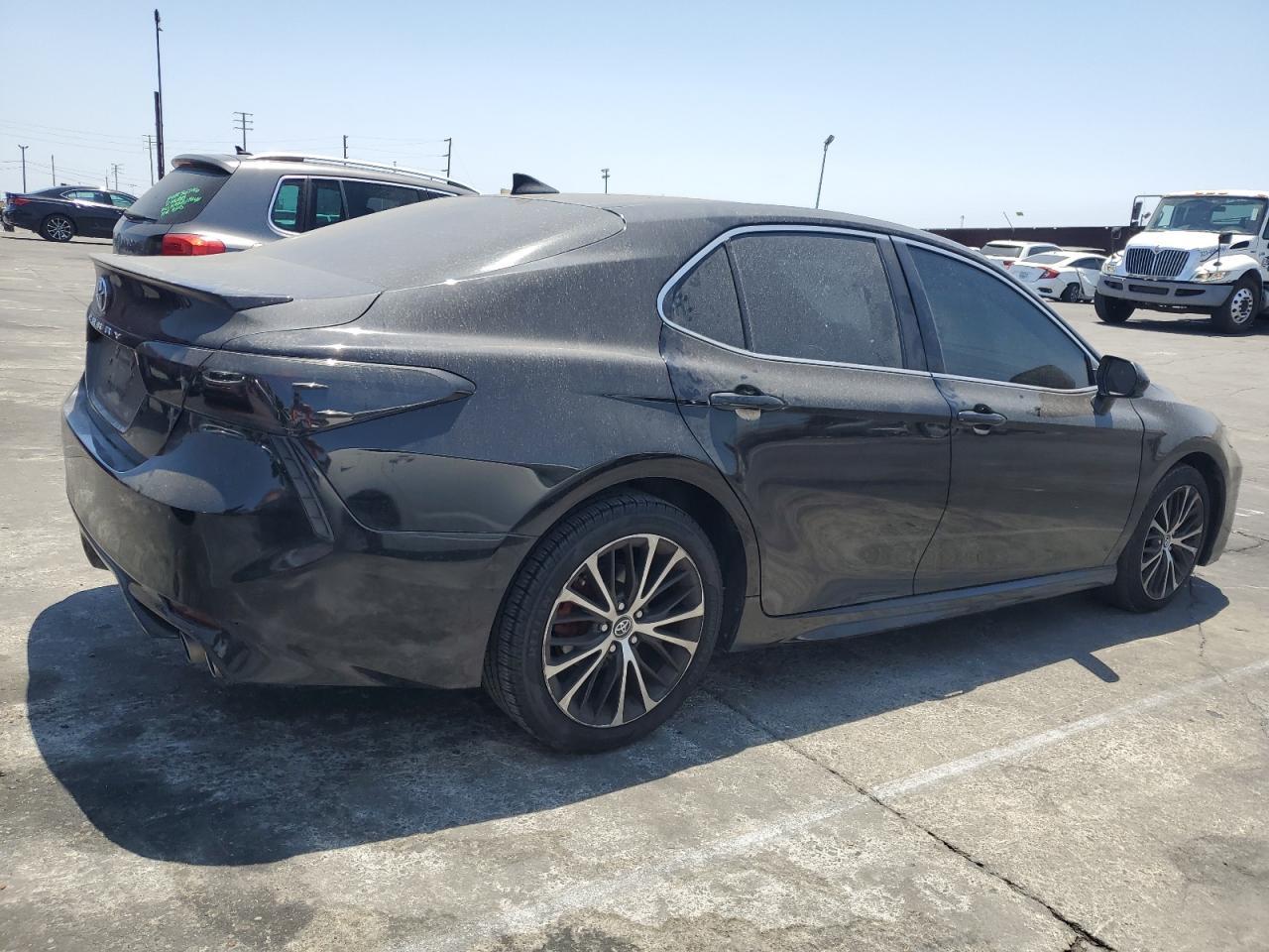 2019 TOYOTA CAMRY