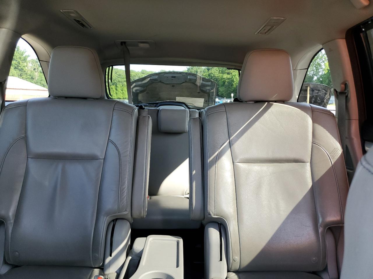 2016 TOYOTA HIGHLANDER