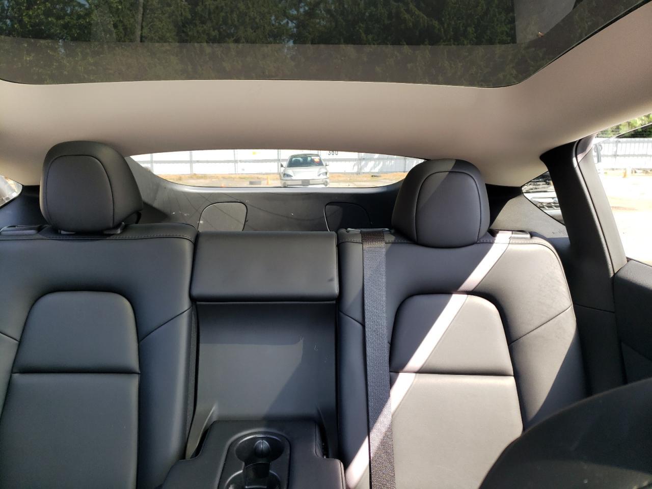 2025 TESLA MODEL Y