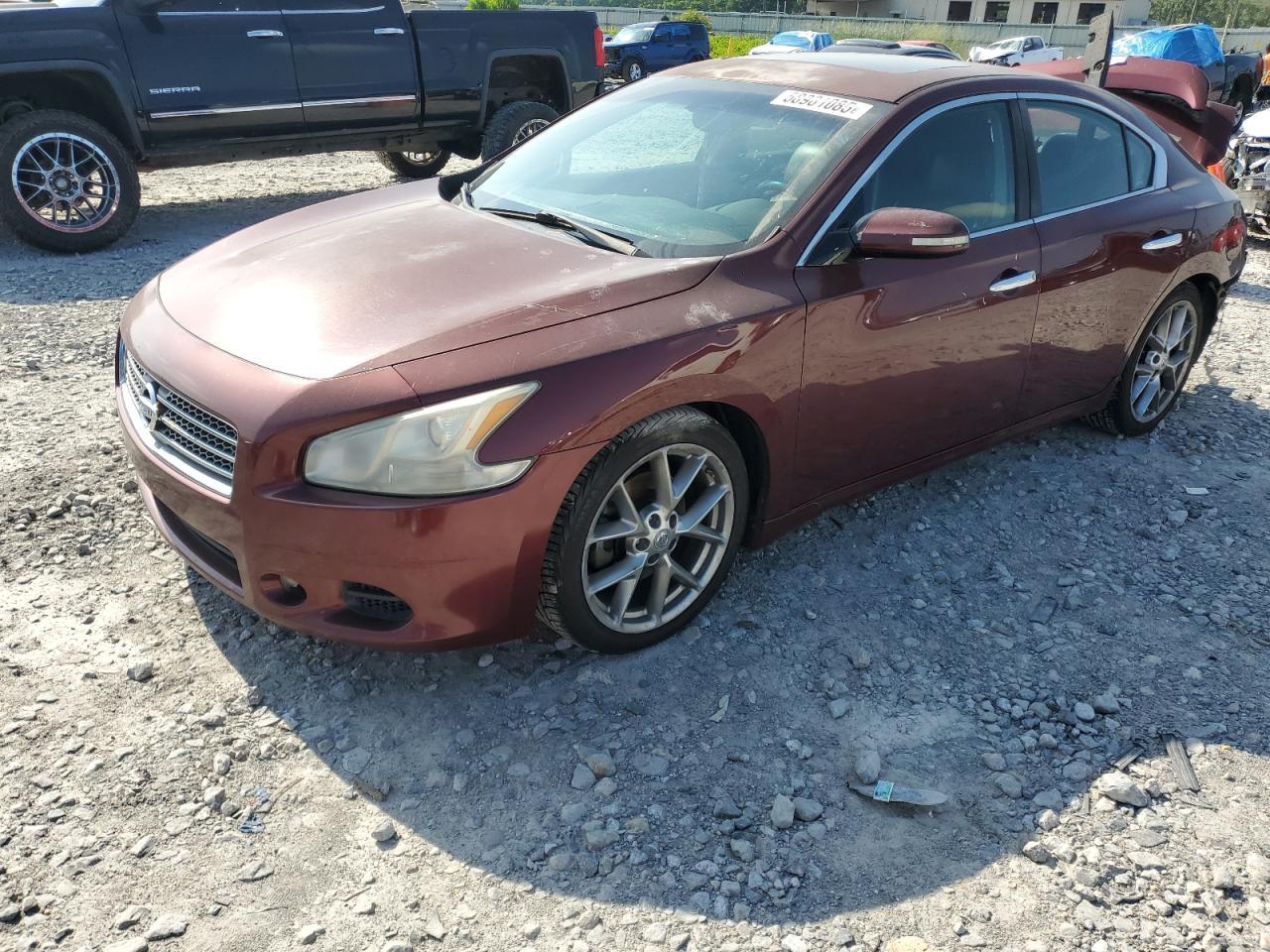 2010 NISSAN Maxima