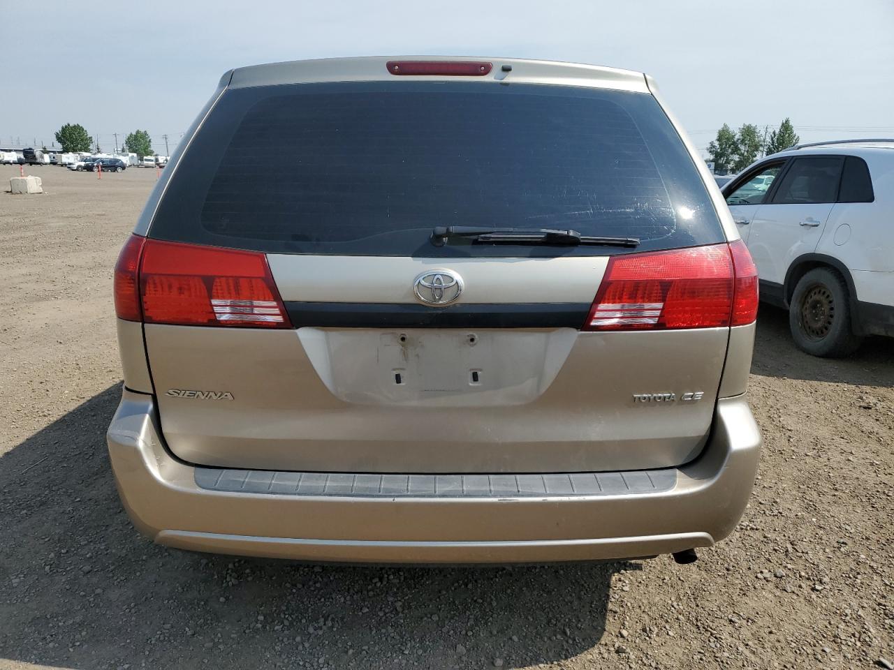 2005 TOYOTA SIENNA