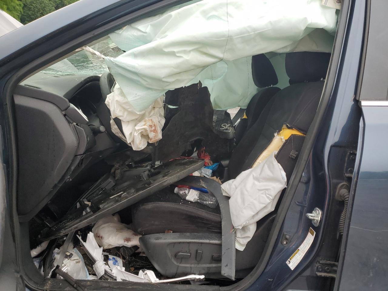 2015 NISSAN ROGUE