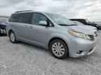2011 TOYOTA SIENNA