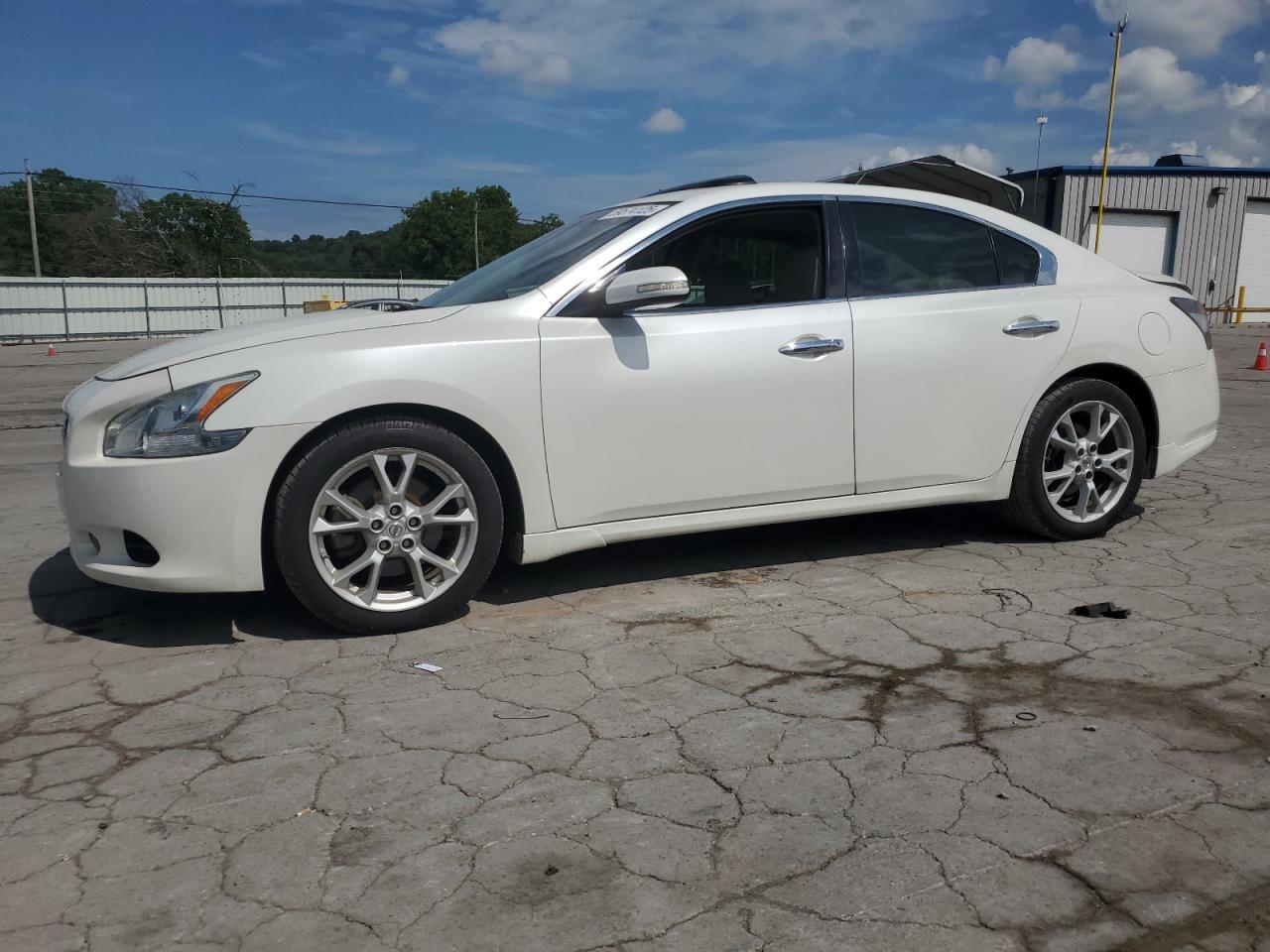 2014 NISSAN Maxima