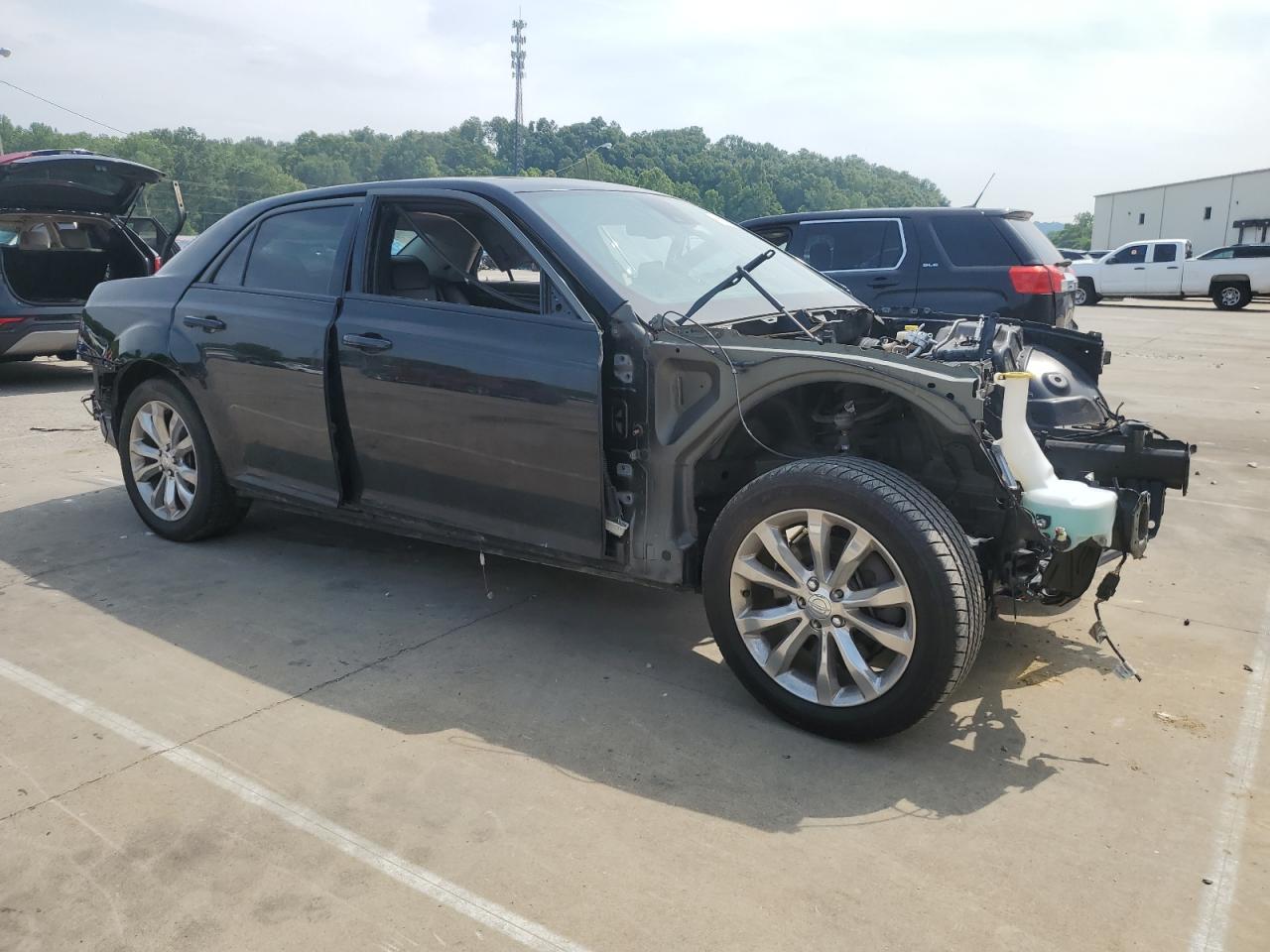 2019 CHRYSLER 300