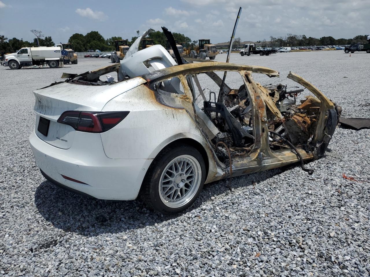 2020 TESLA MODEL 3