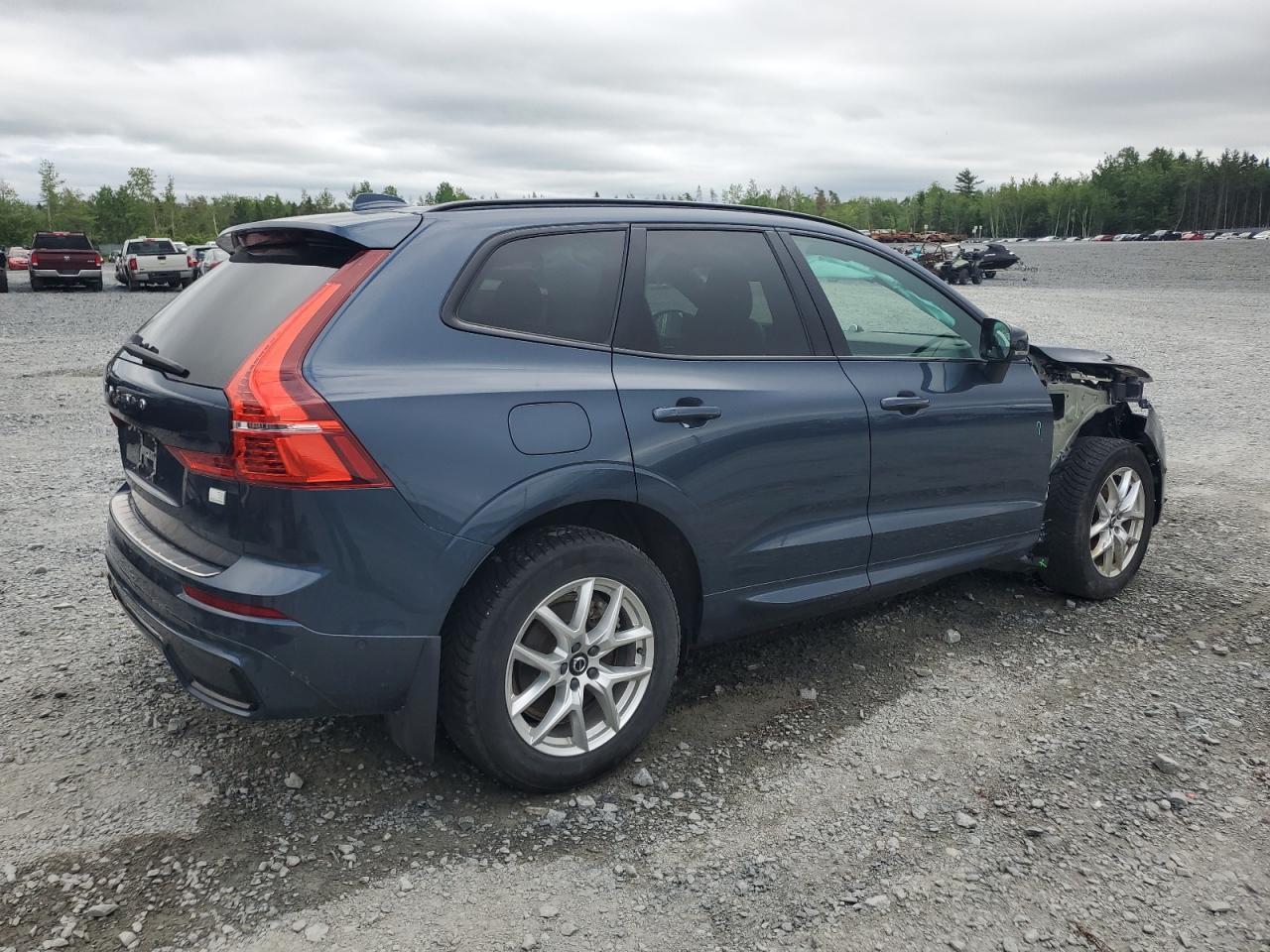 2022 VOLVO XC60