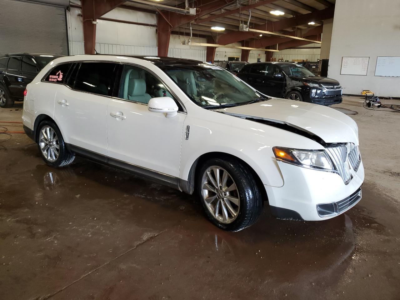 2012 LINCOLN MKT