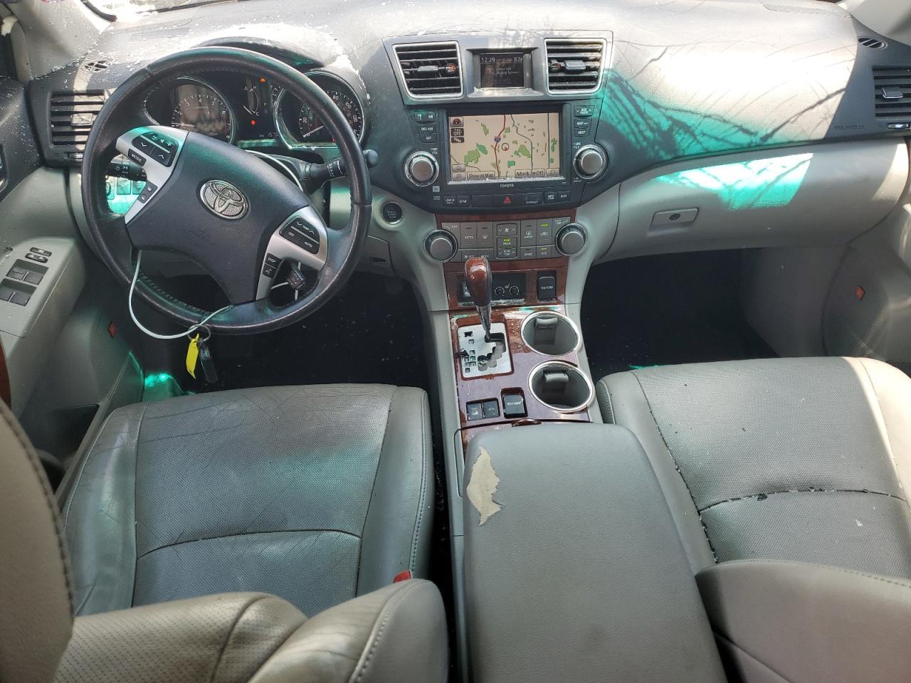 2012 TOYOTA HIGHLANDER