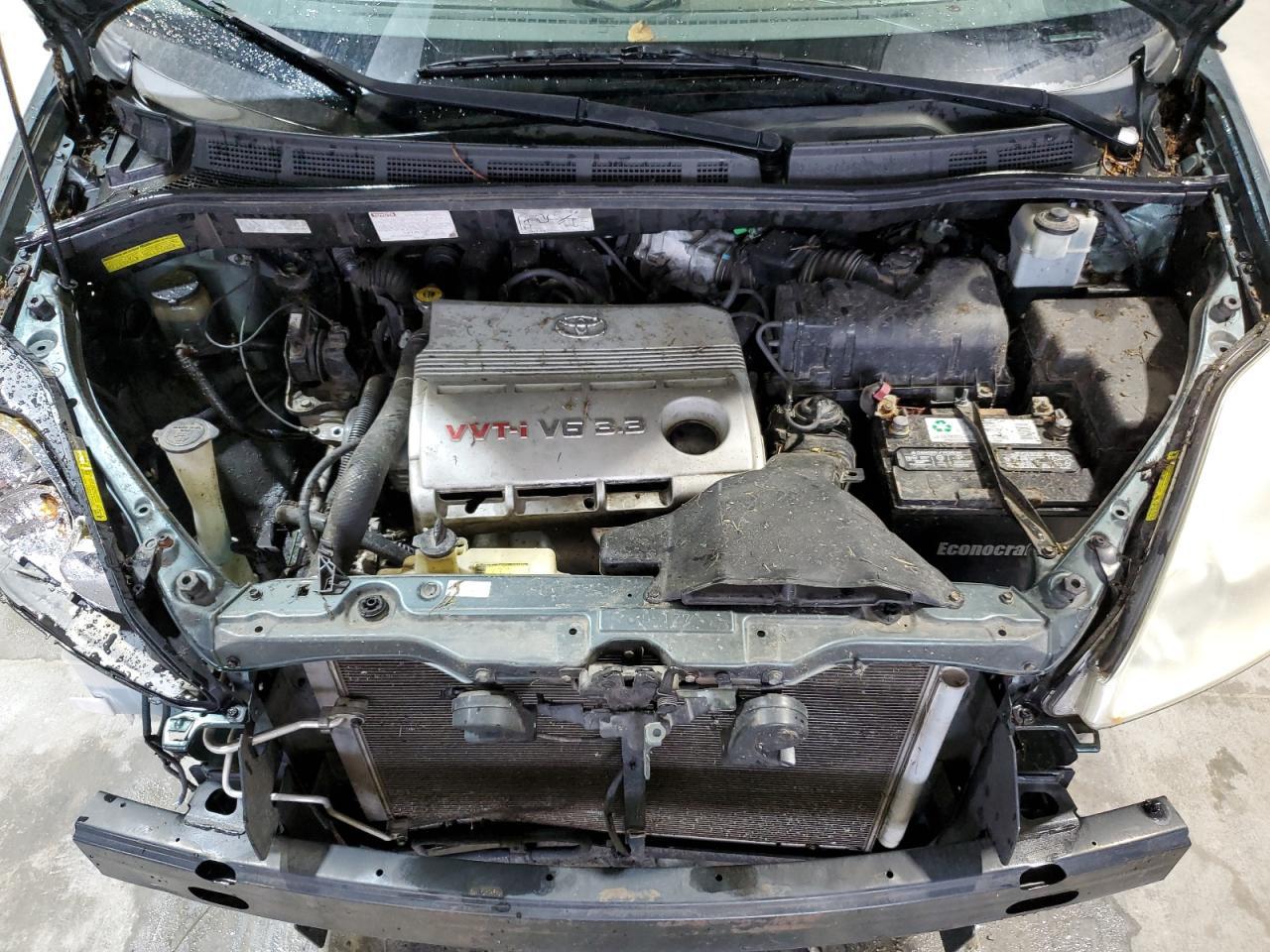 2005 TOYOTA SIENNA