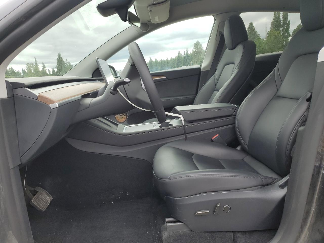 2024 TESLA MODEL Y