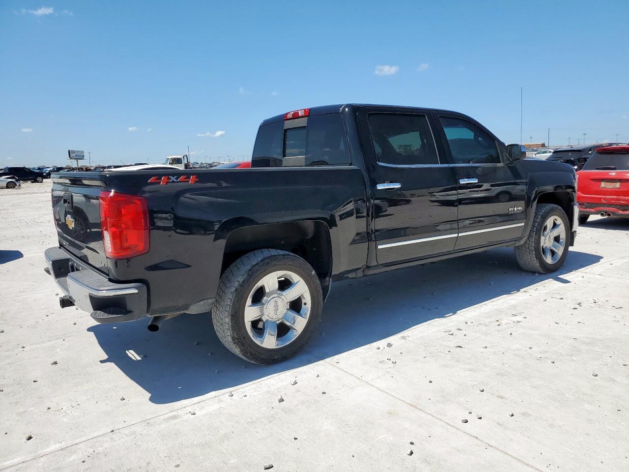 2018 CHEVROLET Silverado