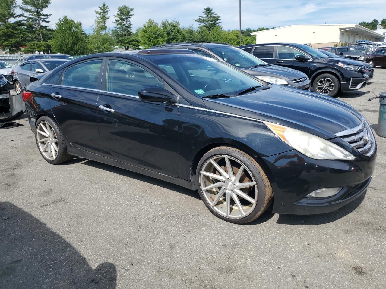 2011 HYUNDAI SONATA
