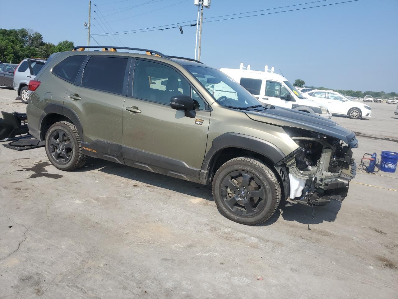 2024 SUBARU FORESTER