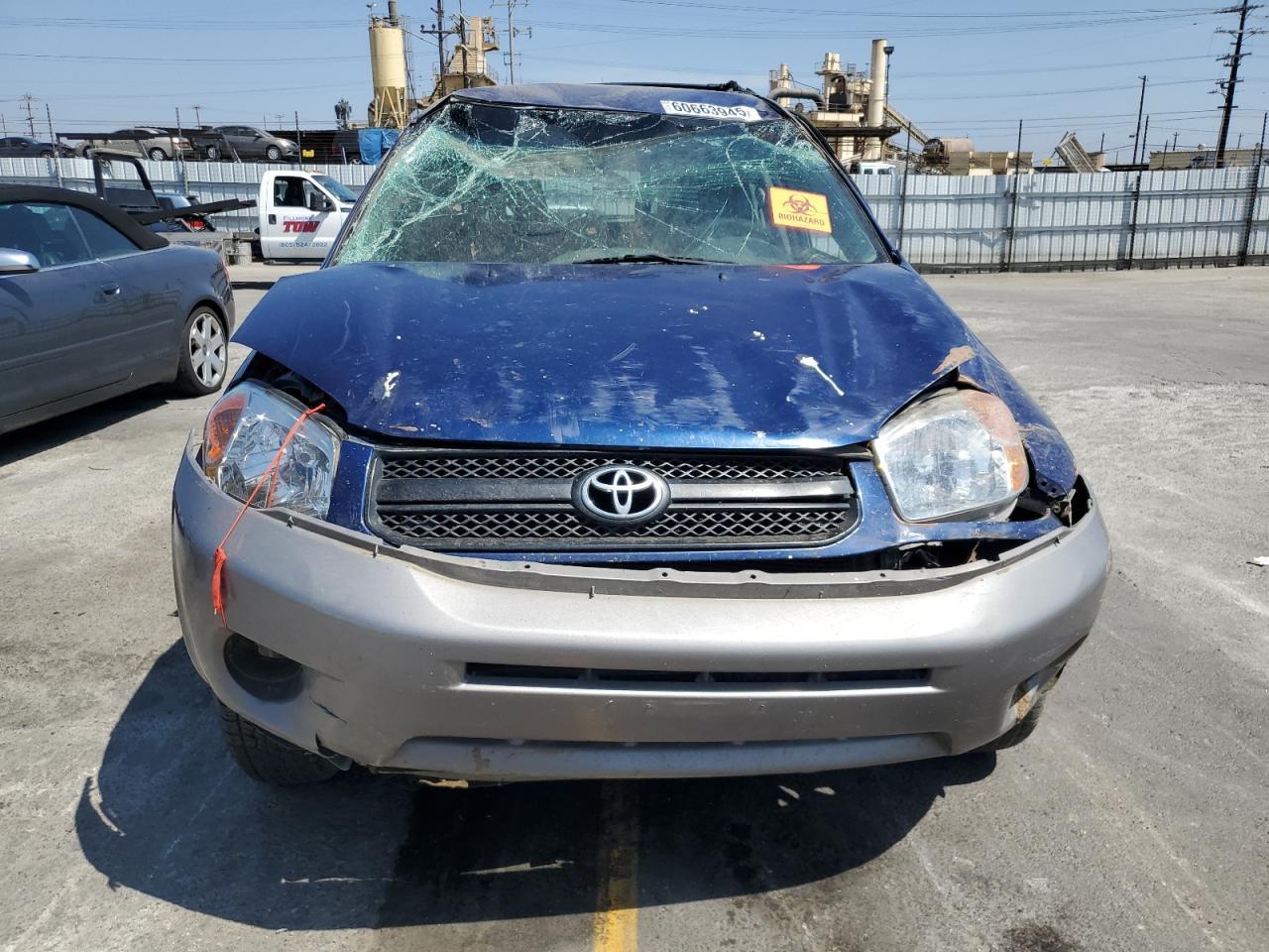 2004 TOYOTA RAV4