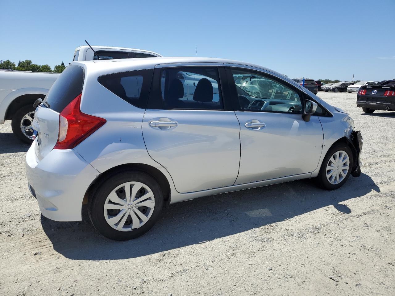 2017 NISSAN VERSA
