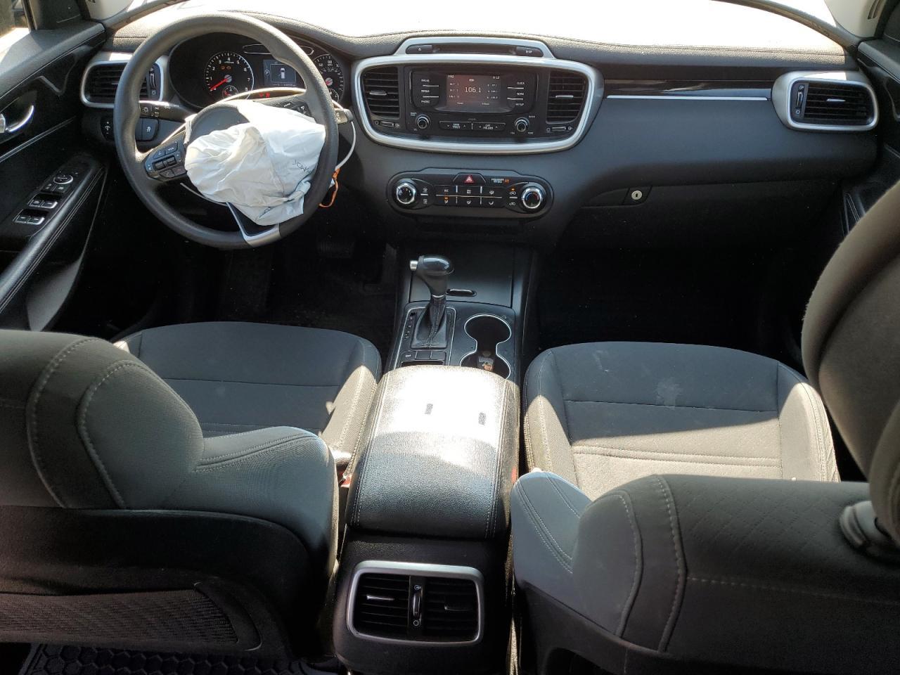 2017 KIA SORENTO