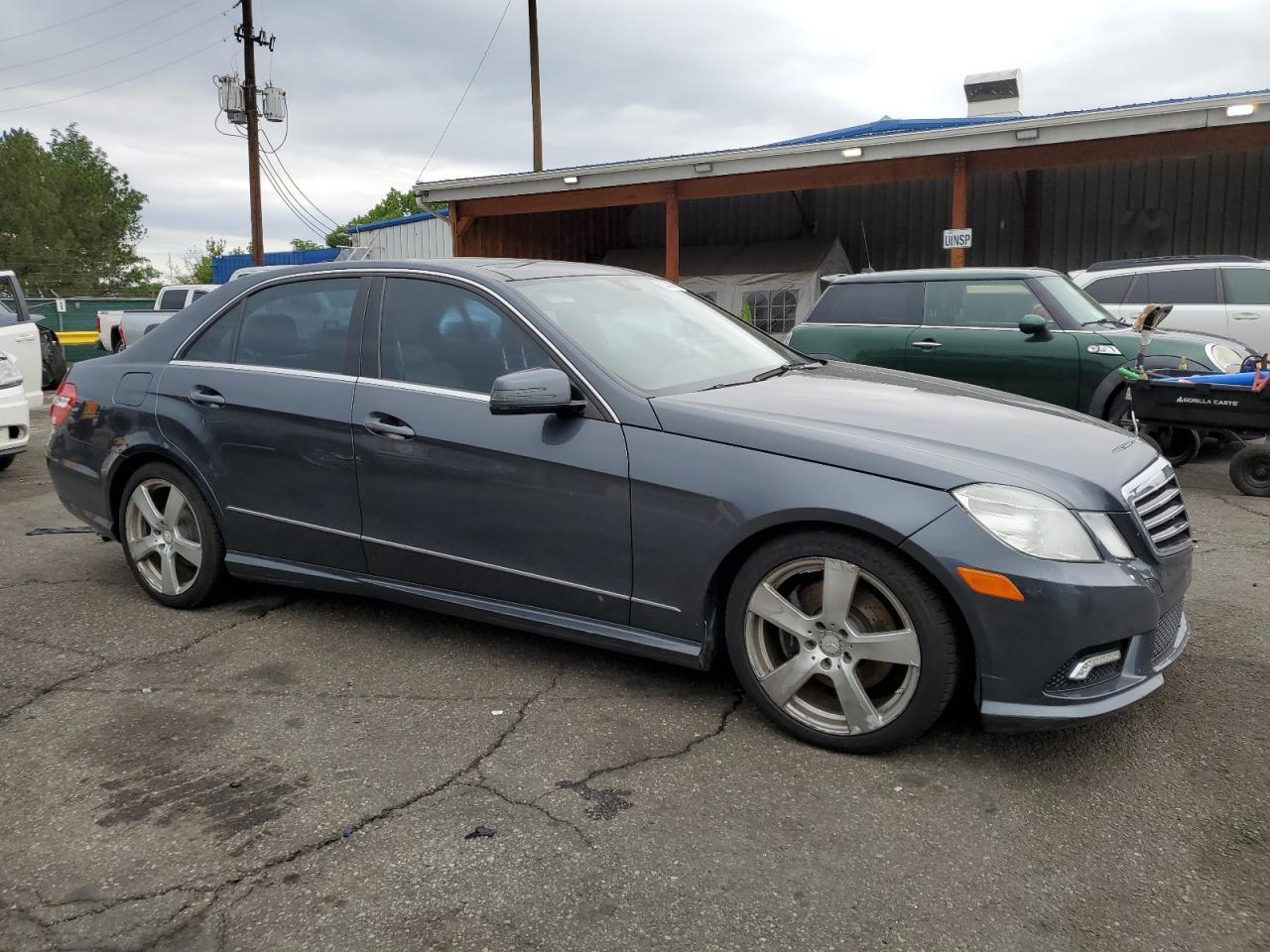 2011 MERCEDES-BENZ E-Class