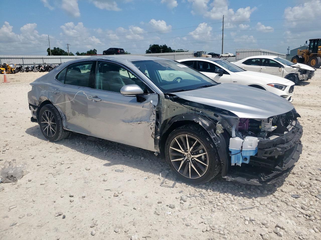 2023 TOYOTA CAMRY