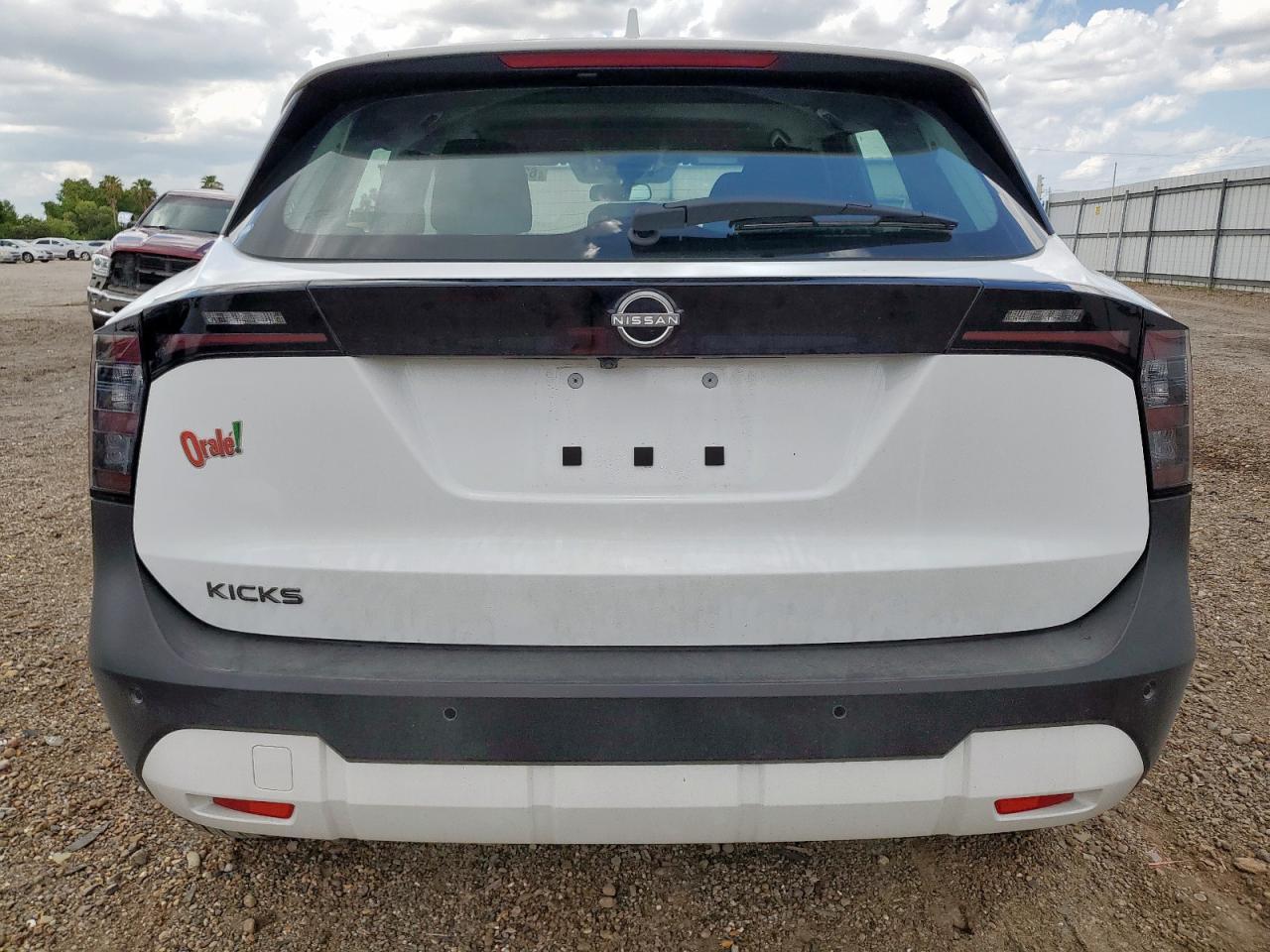 2025 NISSAN KICKS