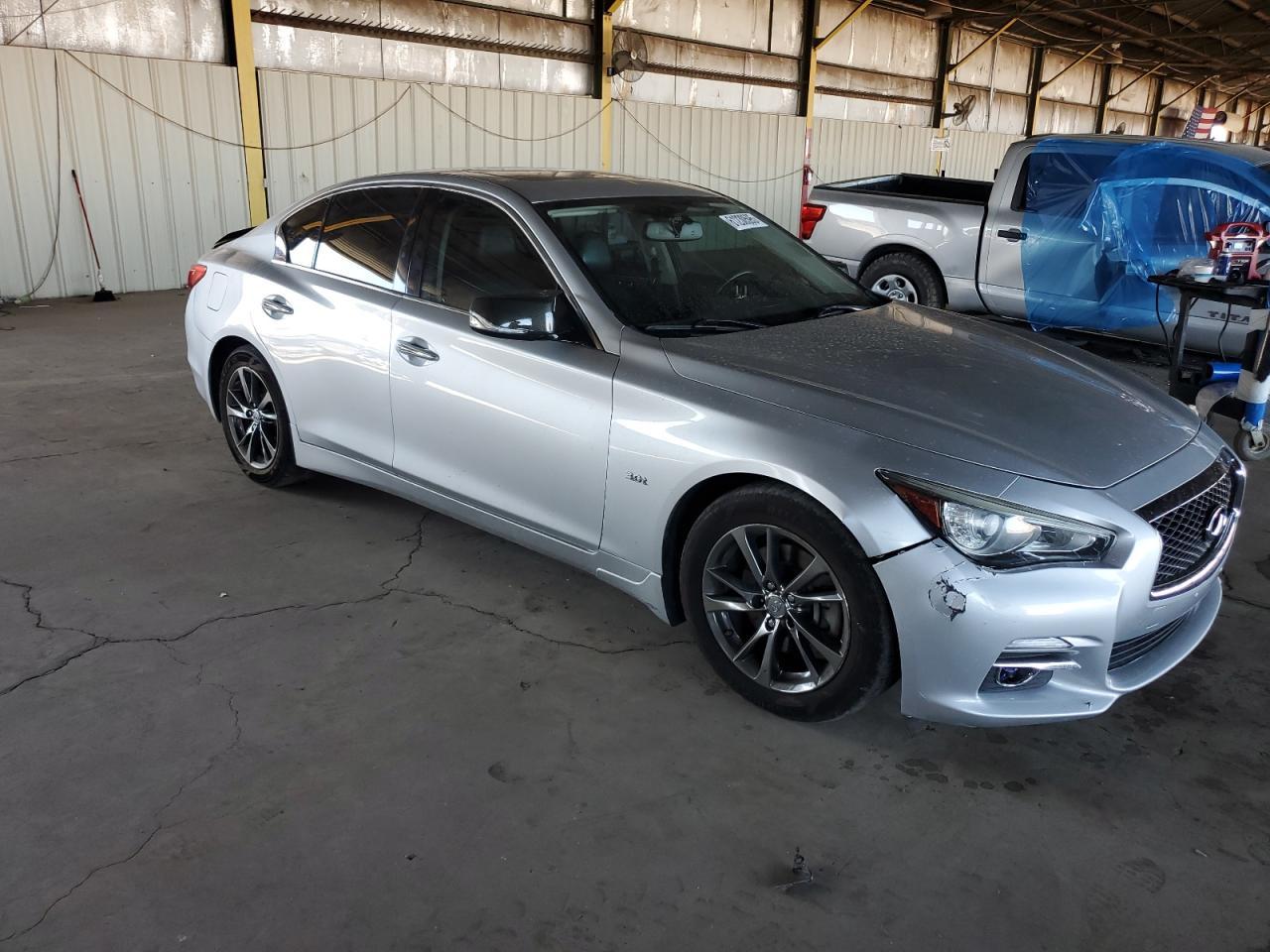 2017 INFINITI Q50