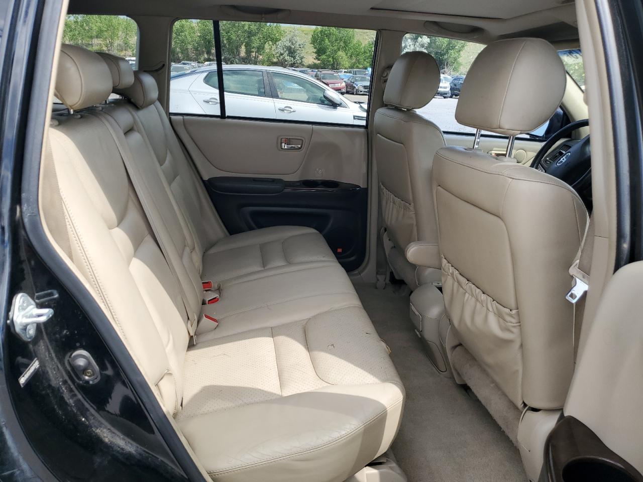 2003 TOYOTA HIGHLANDER