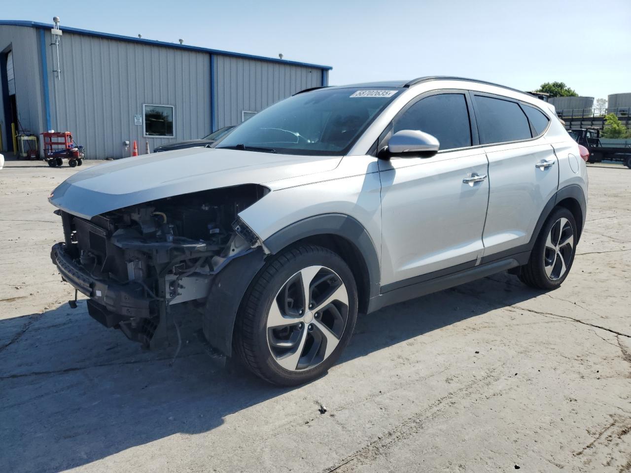 2016 HYUNDAI TUCSON