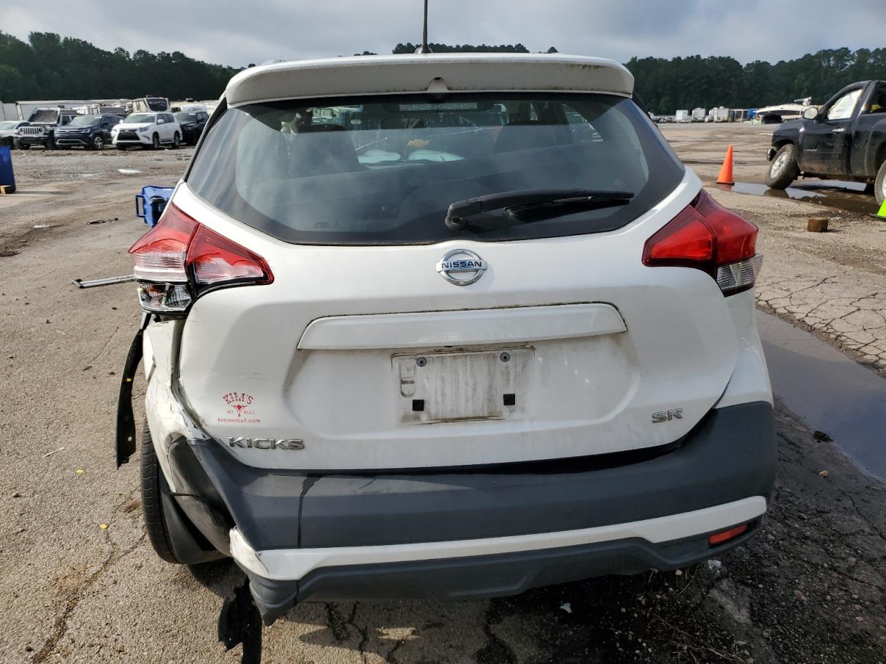 2019 NISSAN KICKS