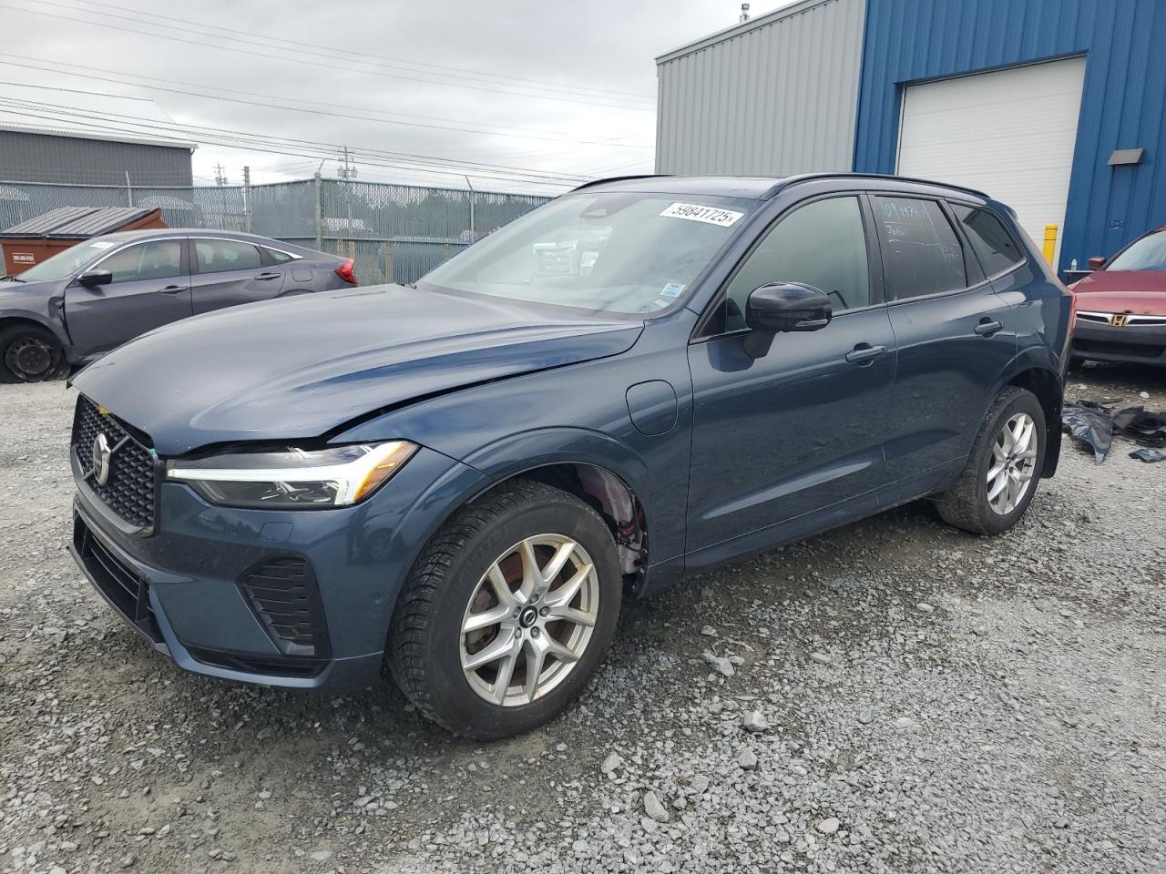 2022 VOLVO XC60