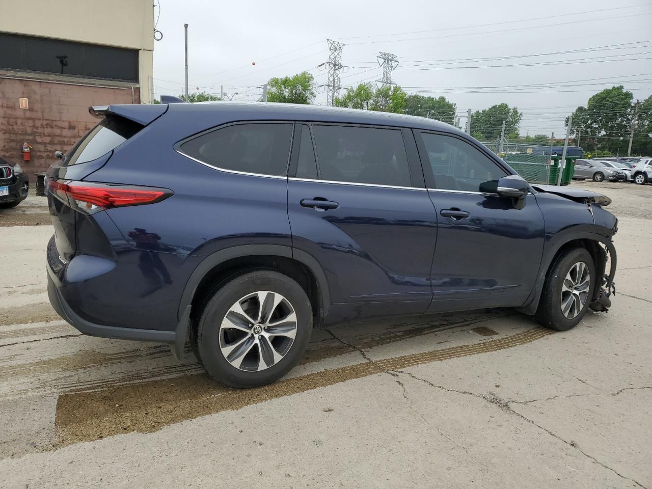 2022 TOYOTA HIGHLANDER