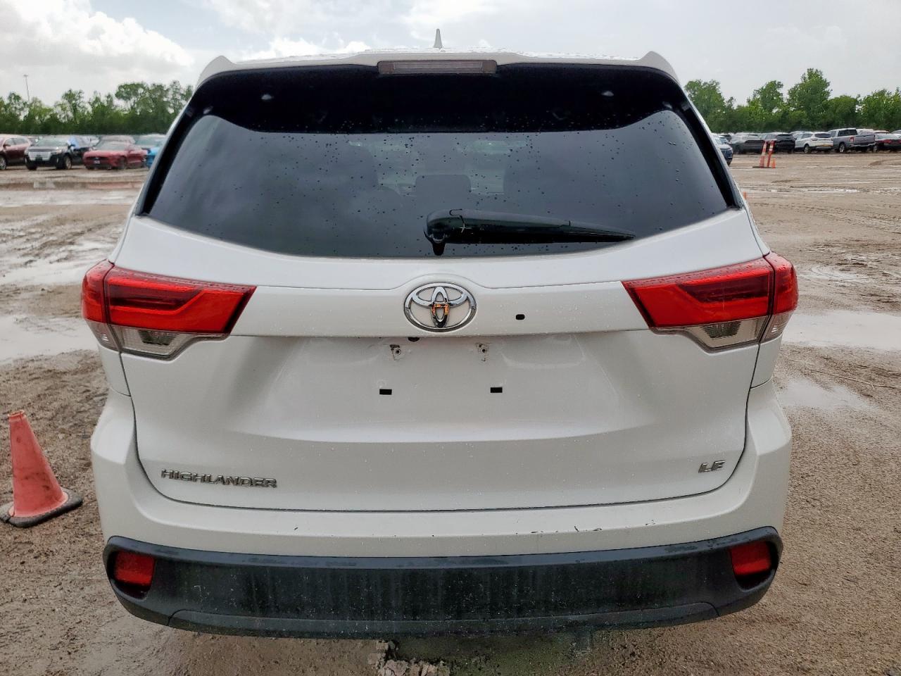 2018 TOYOTA HIGHLANDER